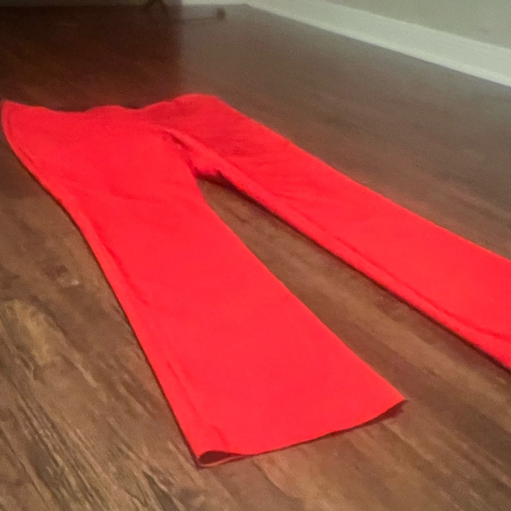 Express Straight Leg Pants in Bright Red